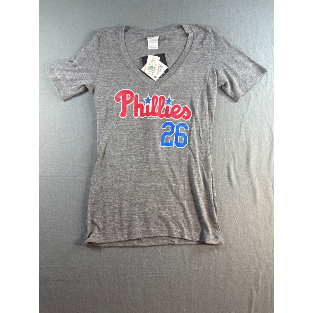 Genuine Merchandise Phillies Chase Utley 26 V-Neck Gray Graphic Tee Medium NWT